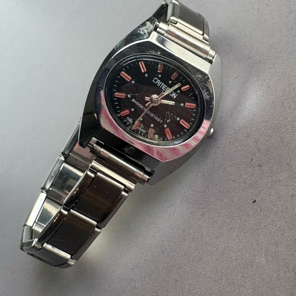 Vintage Criterion Shock Resistant Swiss Watch main image 3